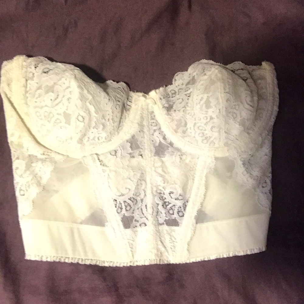 Valentino White Lace Bustier 34C